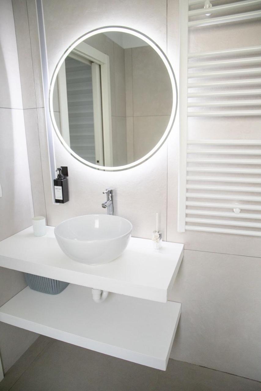 White Roma - Elegant And Comfortable Turin Exterior foto